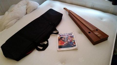 Dulcimer - interesting, sweet-sounding, & easy to play - Comes with carry case and book