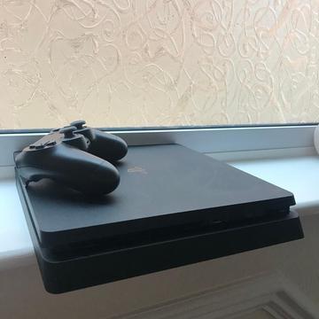 PS4 Slim and FIFA 18 for sale !!!