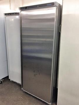 Single Door Freezer EU506