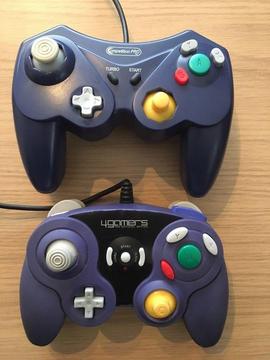2 Nintendo Gamecube Controllers - Also work on the Wii and Wii U