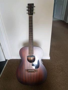 Martin 000-15M sunburst acoustic guitar with Fishman bridge pickup