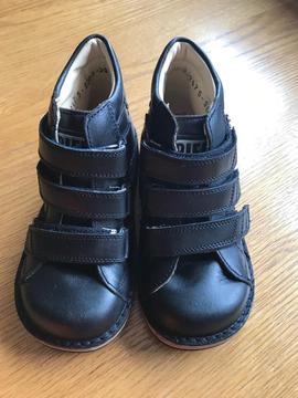 Brand new Boys boots piedro infant size 10 (28)