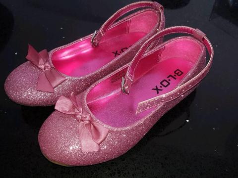 Girls shoes size 11
