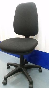 **FREE SAMEDAY DELIVERY ** Lovely Swivel Chairs In Very Good Condition