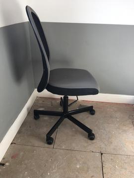 Ikea swivel Chair - As new