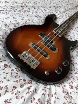 Yamaha BB 1024 Bass guitar