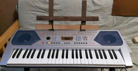 electric keyboard YM3300 with wooden music stand