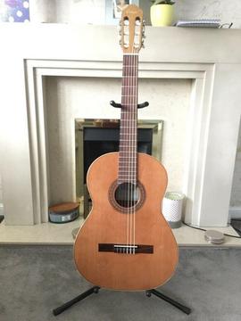 Left handed classical guitar