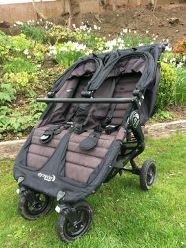 Baby Jogger city mini GT double with carry cots +