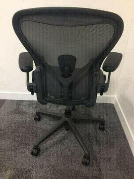 Fully Loaded Herman Miller Aeron posture fit Office Chair. Excellent Condition