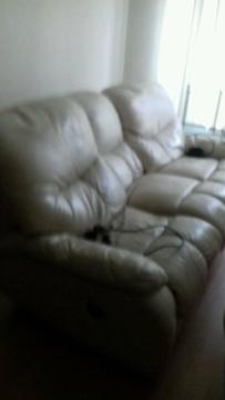 3x2x1 white reclining sofas