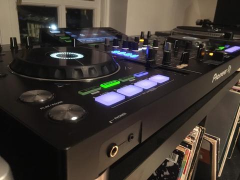 Pioneer XDJ RX - In Brixton