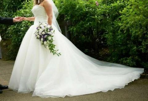 Ronald Joyce princess gown wedding dress with tiara and veil