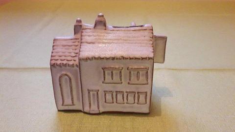 Shelf pottery Moneybox - Pot Inn