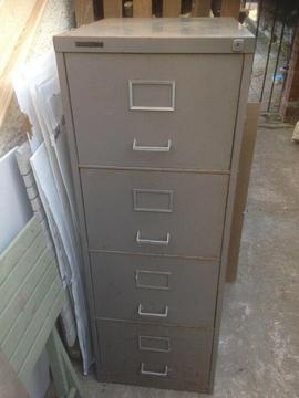 4 drawer filing cabinet, some rust no key